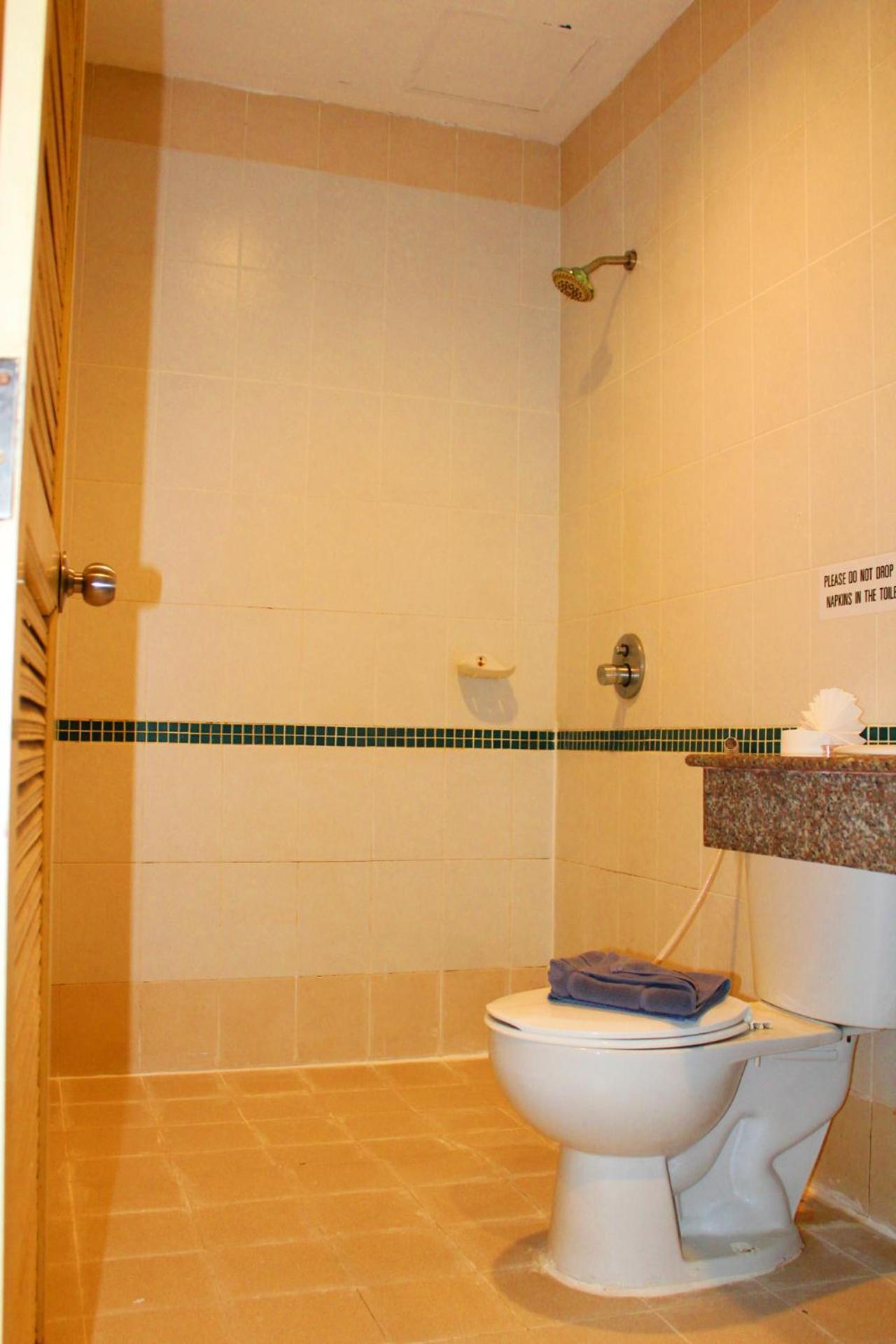 Hollywood Inn Hotel Patong المظهر الخارجي الصورة