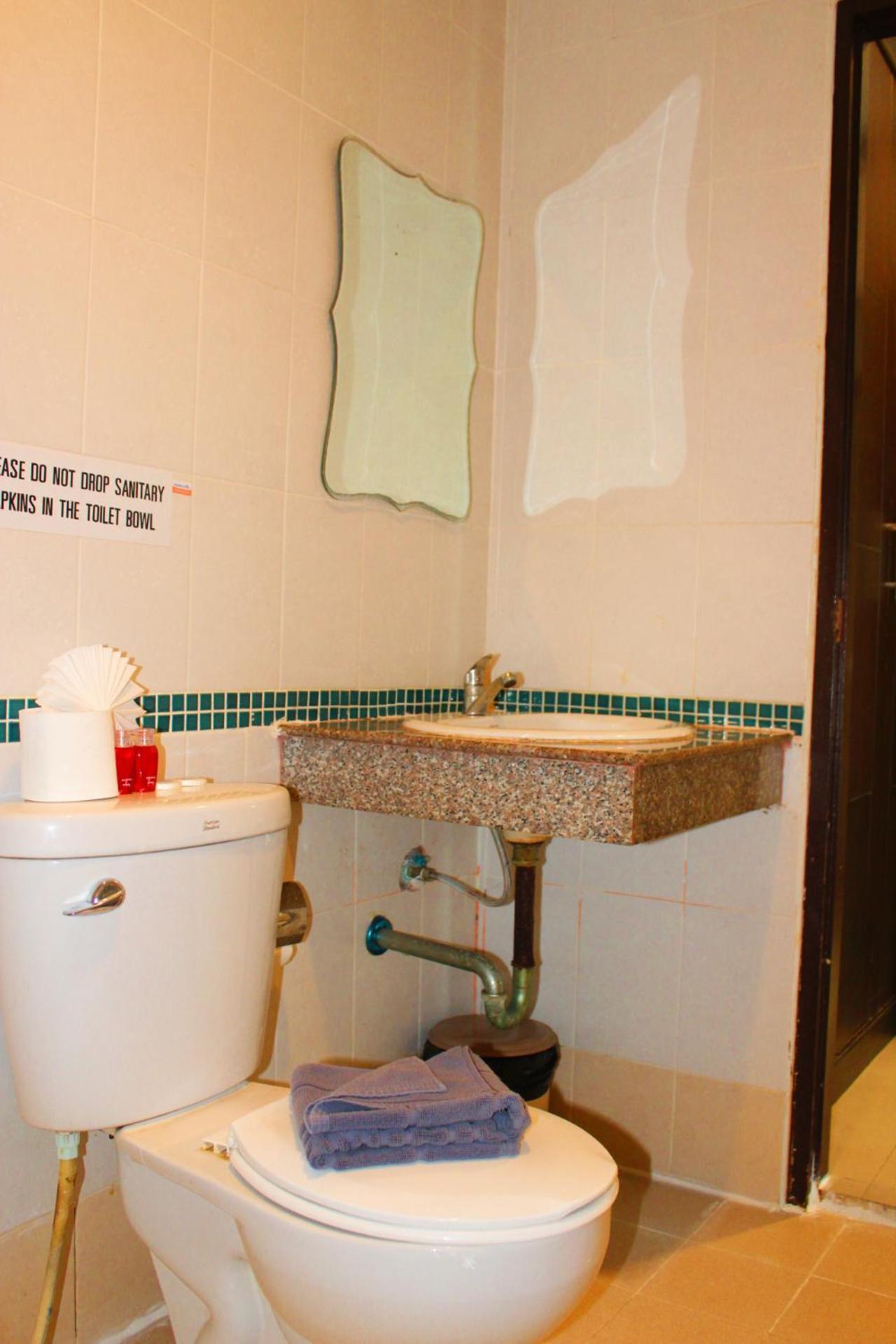 Hollywood Inn Hotel Patong المظهر الخارجي الصورة