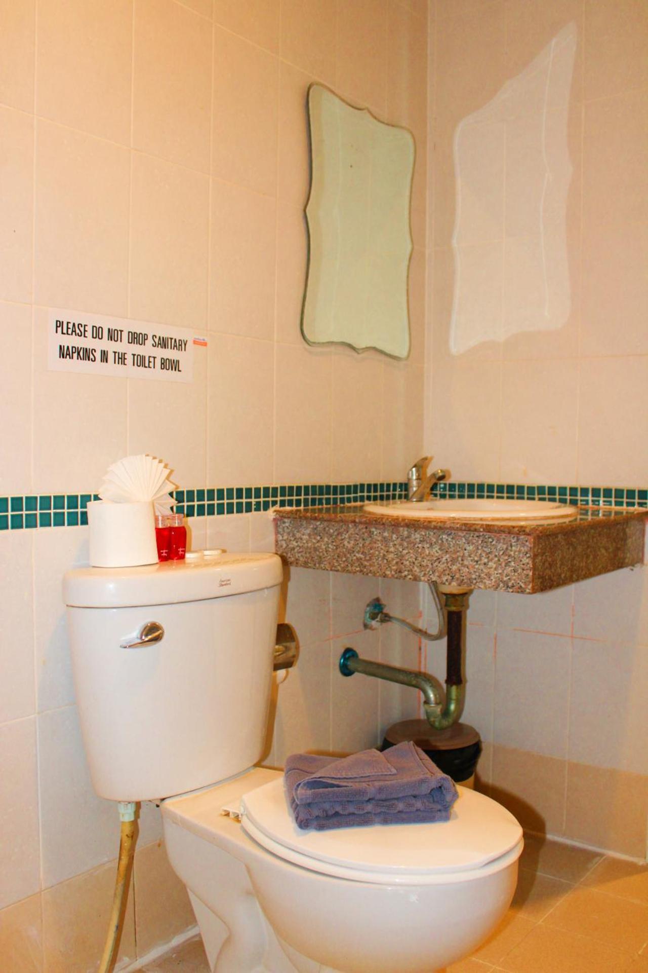 Hollywood Inn Hotel Patong المظهر الخارجي الصورة