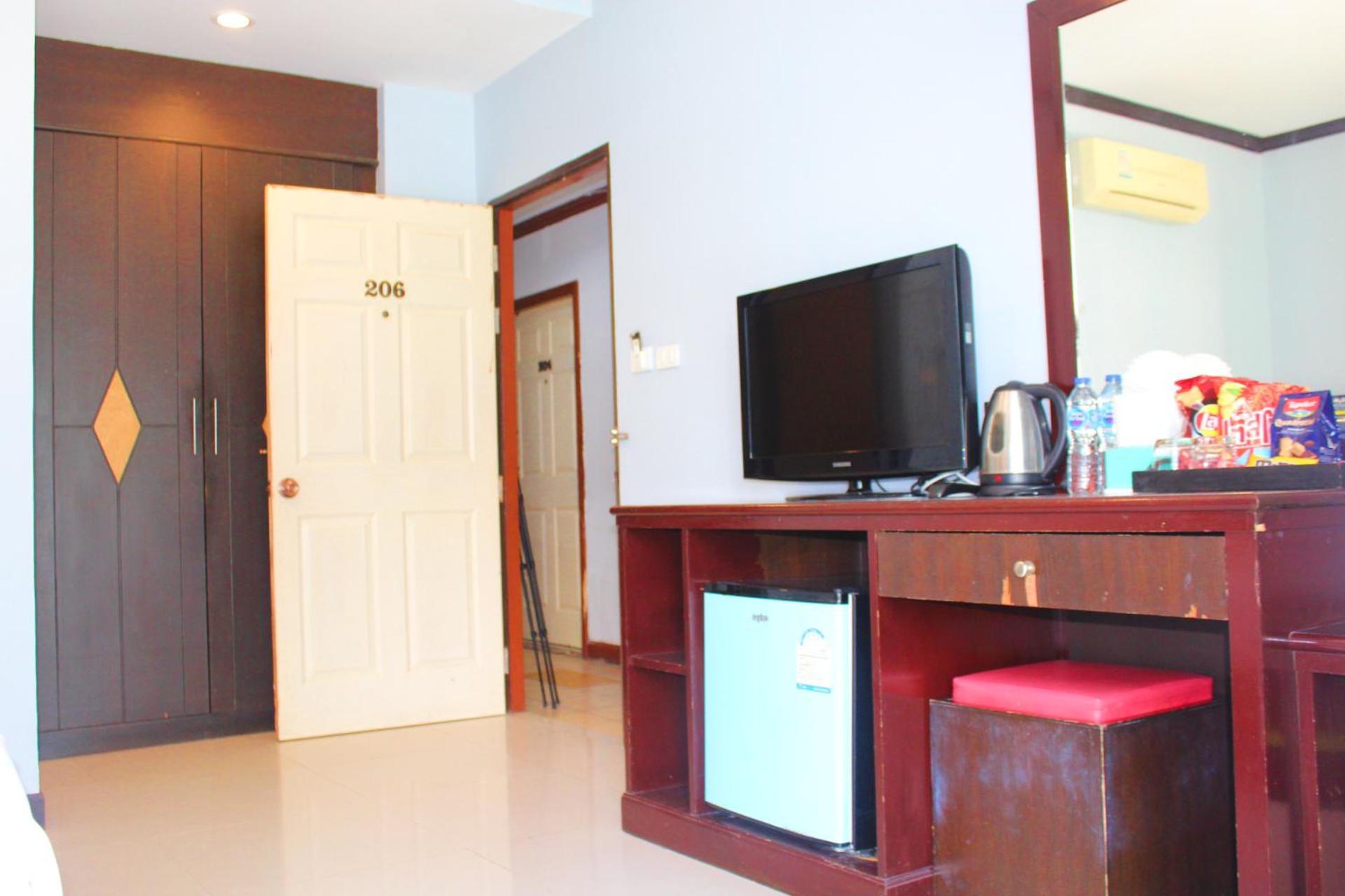 Hollywood Inn Hotel Patong المظهر الخارجي الصورة